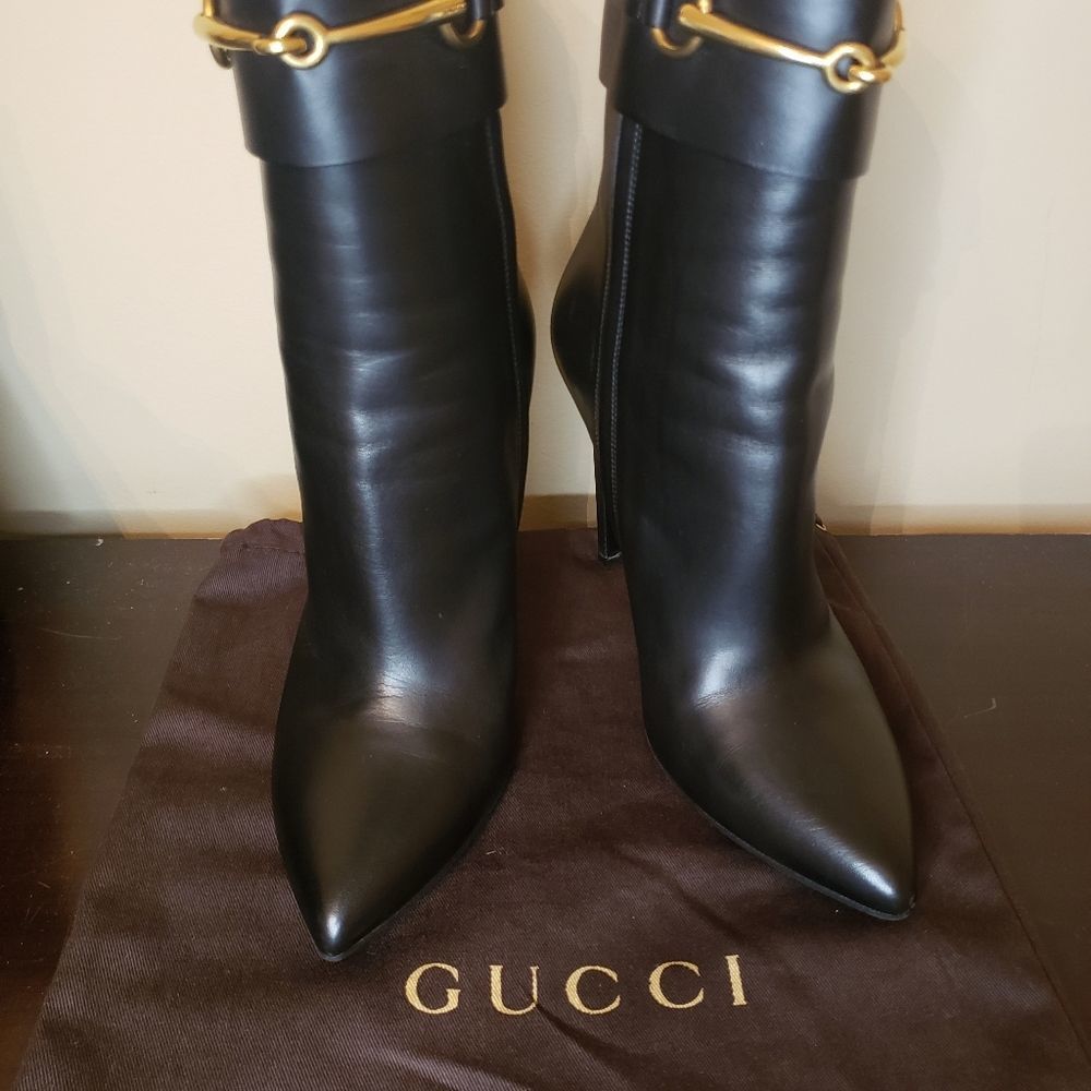 Gucci Horsebit Stiletto Leather Ankle Boots w/Gucci Dust Bag